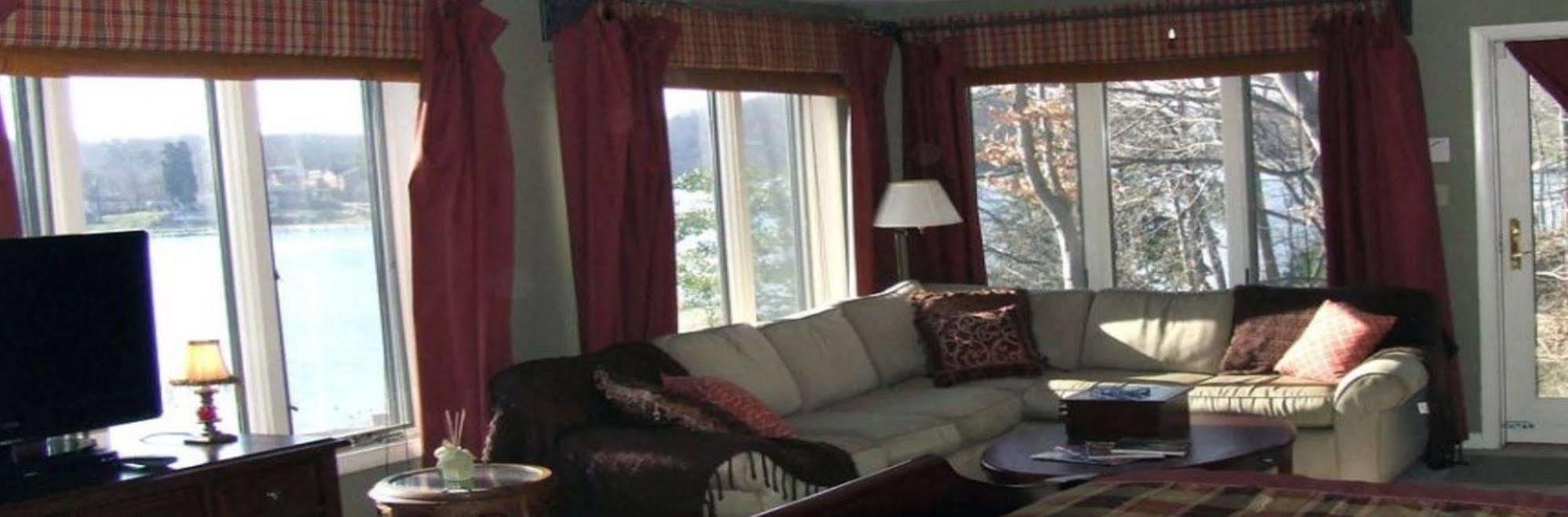 Laurel Grove Inn Riva Exteriör bild